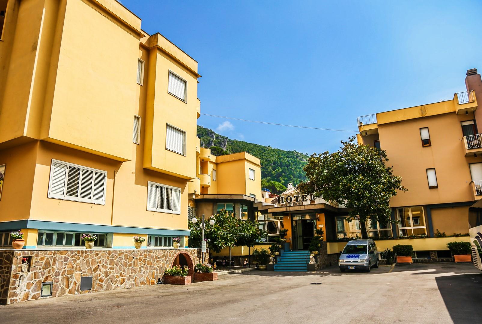 Hotel San Pietro Maiori Exterior foto