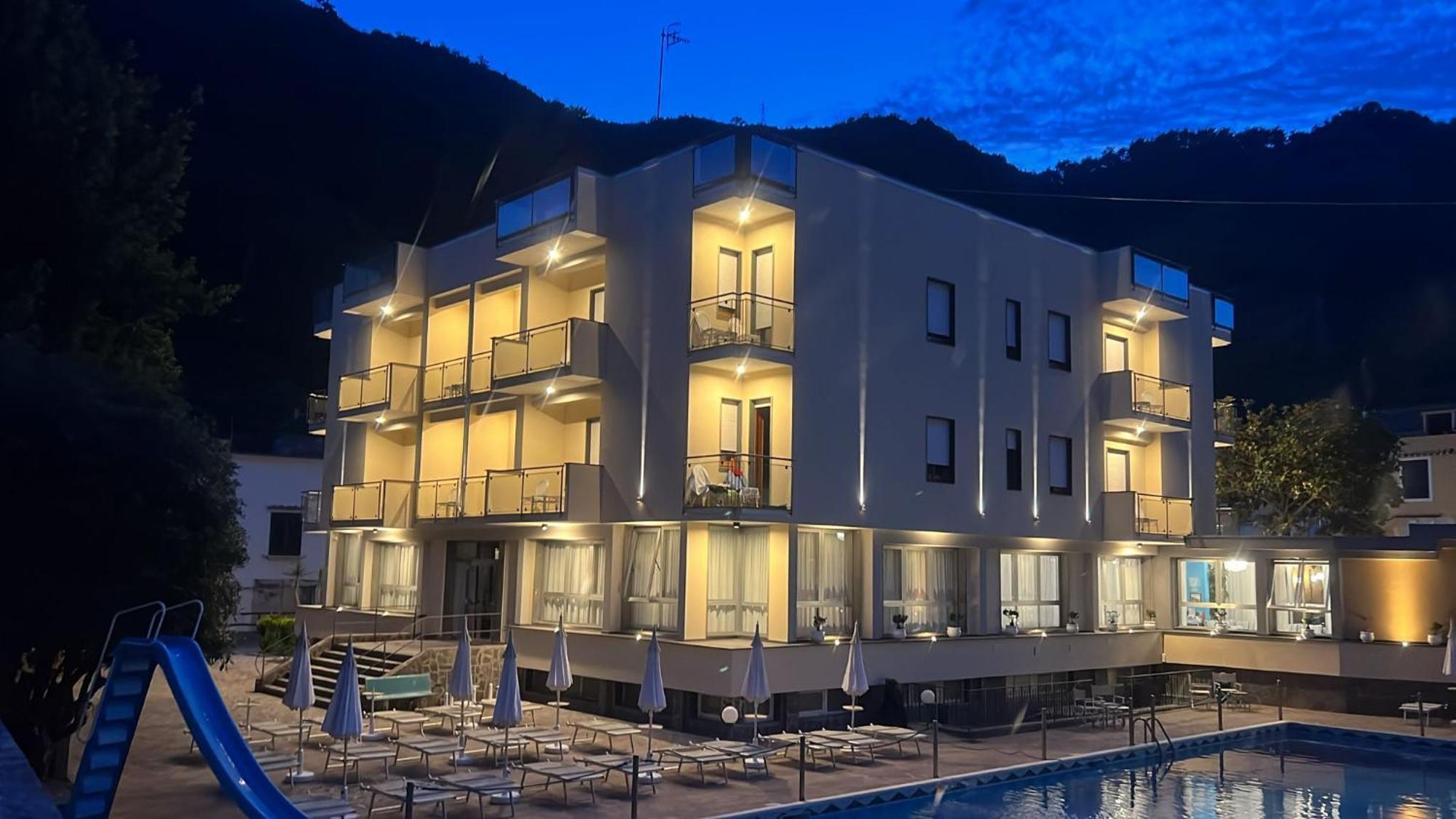 Hotel San Pietro Maiori Exterior foto
